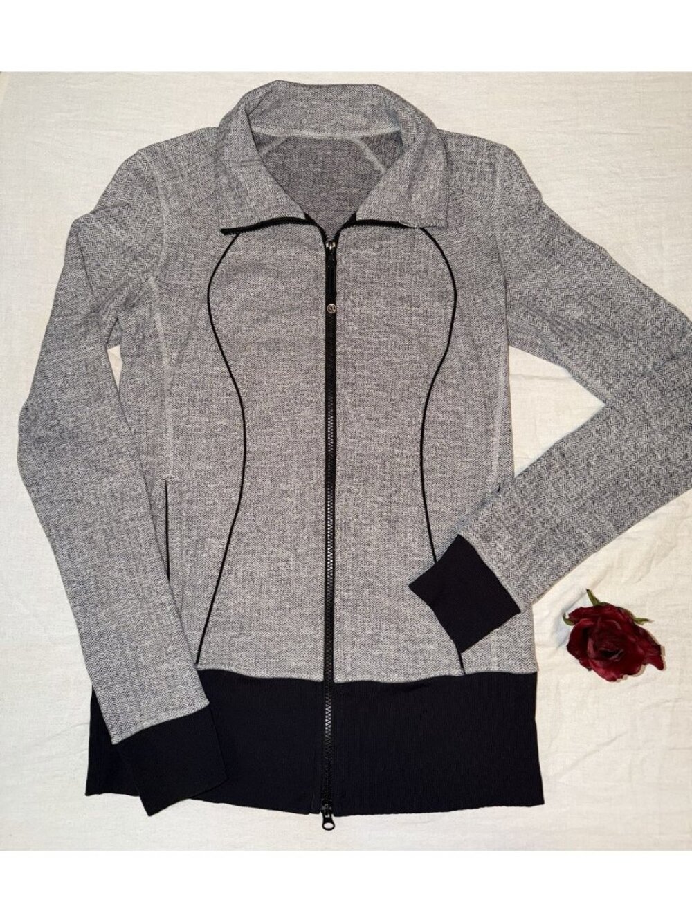 Lululemon Stride Jacket Womens 8 Black Gray Herringbone Full Zip Hoodless Track